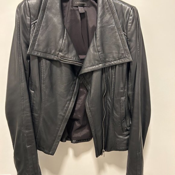 Danier Bree Lambs Leather Jacket - Picture 2 of 3